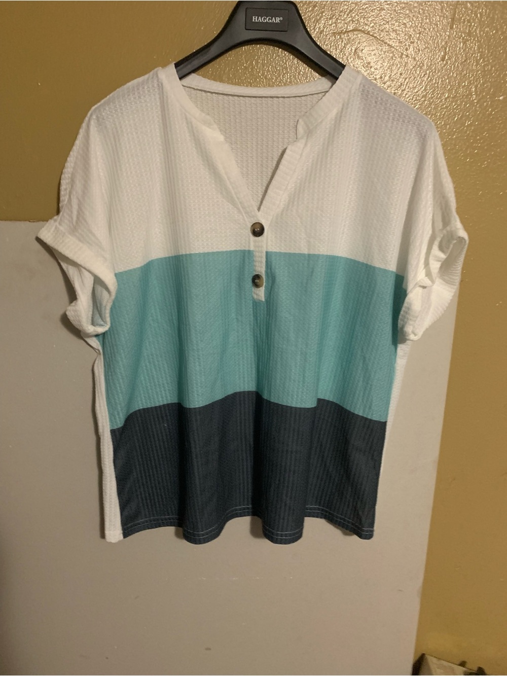 NWOT White + Aqua Colorblock Short Sleeve Tunic Top
